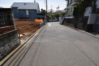 【前面道路含む現地写真】