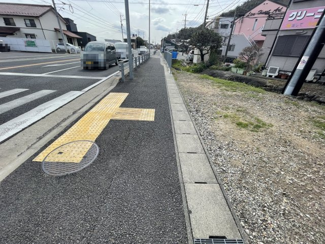 ６２８６２　岐阜市天池2丁目土地の前面道路含む現地写真