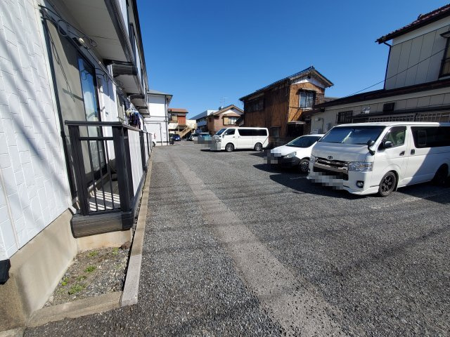 ラークハイツAの駐車場