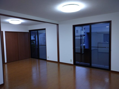 【居間・リビング】 | 鳥取市浜坂8丁目中古戸建て