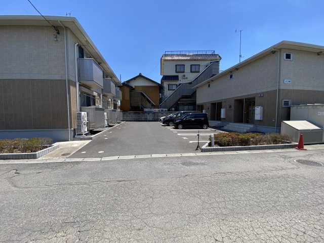 きらら　五番館の駐車場