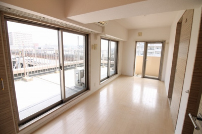 【居間・リビング】 | レジデンス千早スクエア