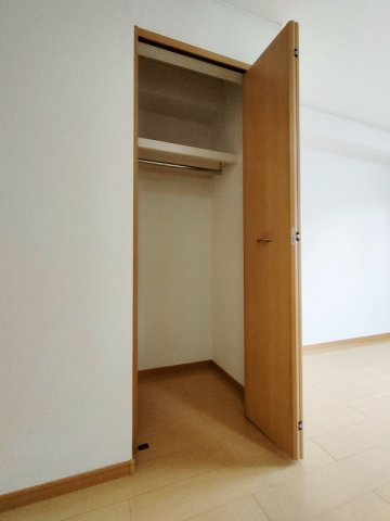 エレガンスフォーシーズンⅡの収納