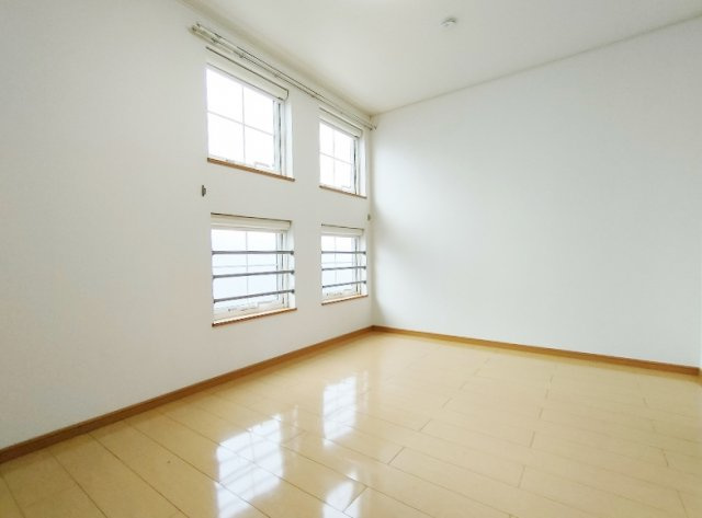 エレガンスフォーシーズンⅡの寝室