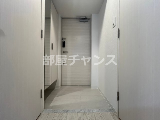 エスリード栄 THE PARKの玄関|落ち着いた玄関です