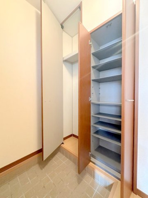 【玄関】 | ハイライフ翠町