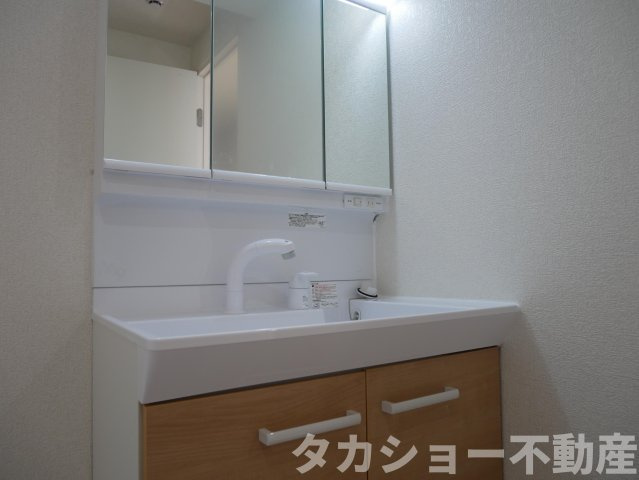 【独立洗面台】 | ハイム若草 | 使いやすい独立洗面台です