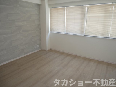 【洋室】 | ハイム若草 | 明るい洋室です