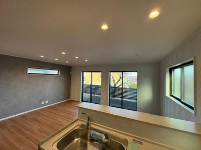 【居間・リビング】 | 明石市松が丘5丁目　新築戸建