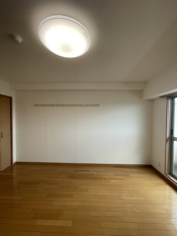 ネクスプロス大和田の居間・リビング|(参考)同マンション同間取り他部屋の写真