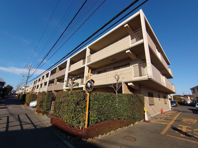 コスモ狭山ヶ丘の外観