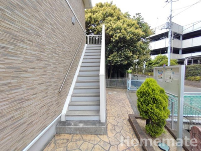 【エントランス】 | サンガーデン・バイオレット | その他