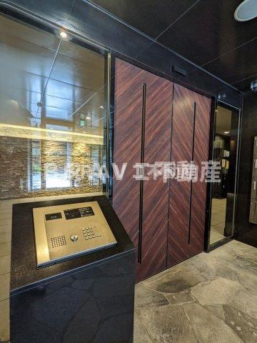 エスライズ本町東　BRAVI不動産のエントランス|【エスライズ本町東】エントランスです