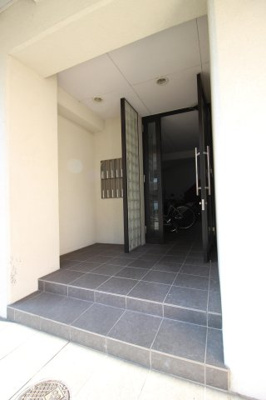 【エントランス】 | ブリード神戸壱番館