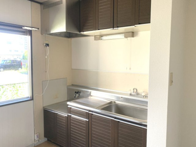 【キッチン】 | ハイライズ羽原 | 吊戸棚付きキッチン