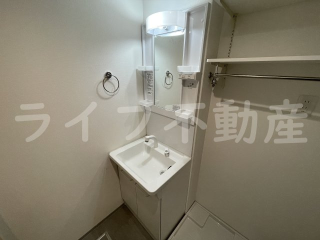 パロス西堤の独立洗面台|独立洗面台あり、毎朝おしゃれに忙しい女性の方におすすめです