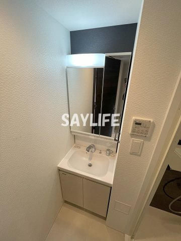 ファーストフィオーレ大阪城イーストの洗面所