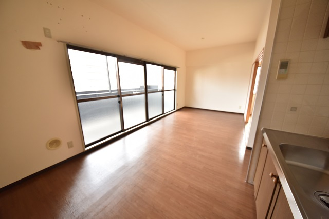 エステート1の居間・リビング