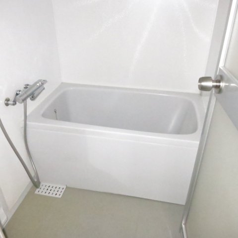 エステート1の浴室