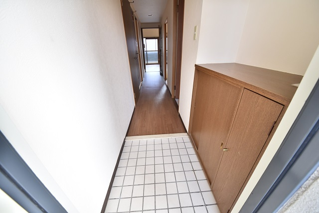 エステート1の玄関