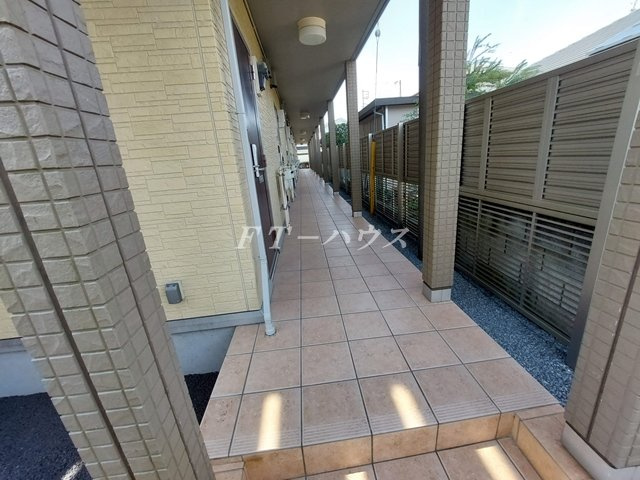 コスモ・ヒロセのエントランス