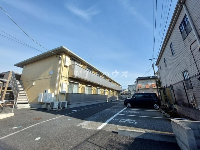コスモ・ヒロセの駐車場