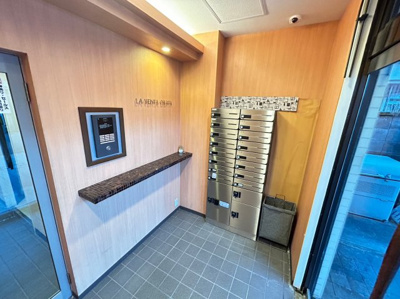 【エントランス】 | ラベンタオバタ