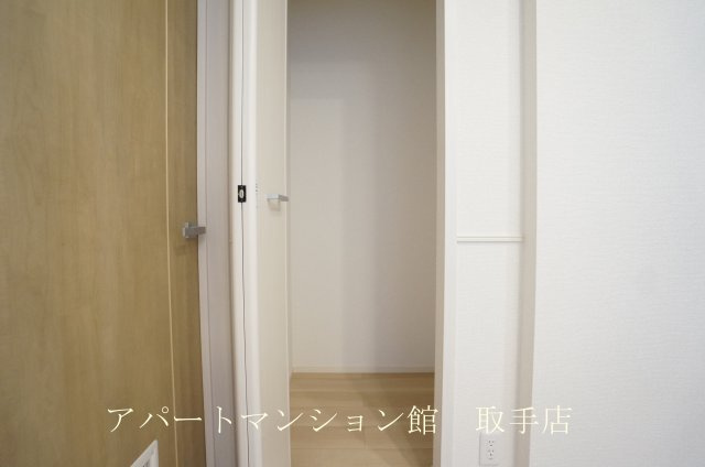 アザレアTⅡの収納