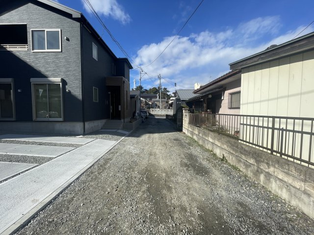 郡山市池ノ台２期の前面道路含む現地写真