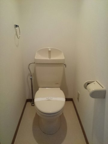 アンソレイエメゾン二号館のトイレ|トイレです