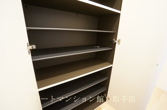 アザレアTⅢの収納