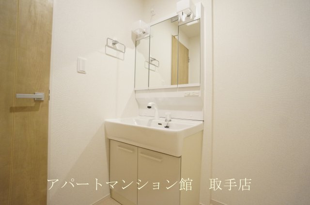 アザレアTⅢの独立洗面台