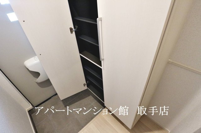 アザレアTⅢの玄関