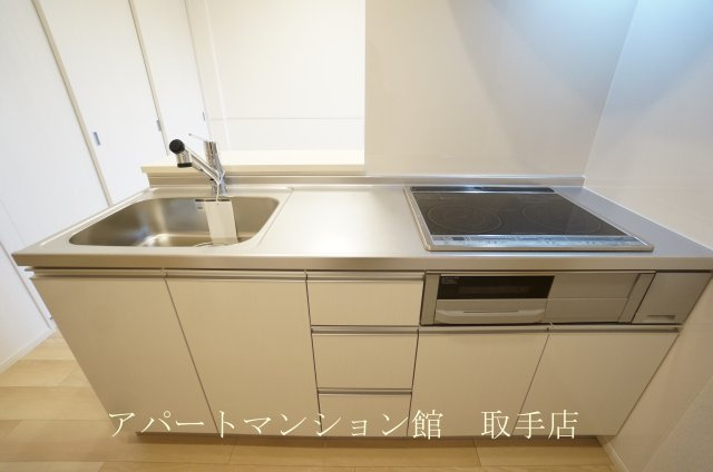 アザレアTⅢのキッチン