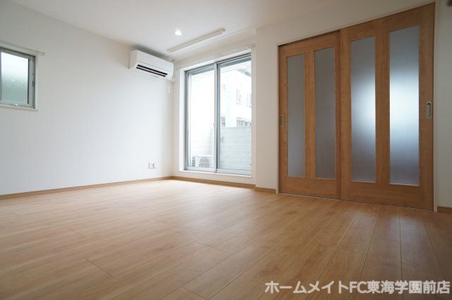 REGALEST熊本駅前の居間・リビング