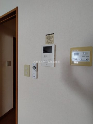 【セキュリティ】 | クレア一本木 | 別部屋写真です。