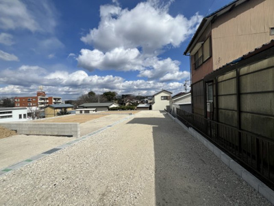 【前面道路含む現地写真】 | 豊田市平山町5丁目土地C区画 | 区画内通路③