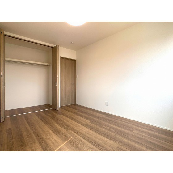 サンシティ沼館の洋室