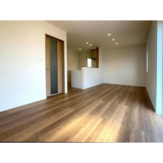 サンシティ沼館の居間・リビング