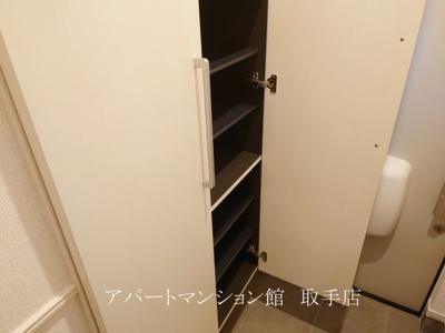 【玄関】 | モデルノⅡ