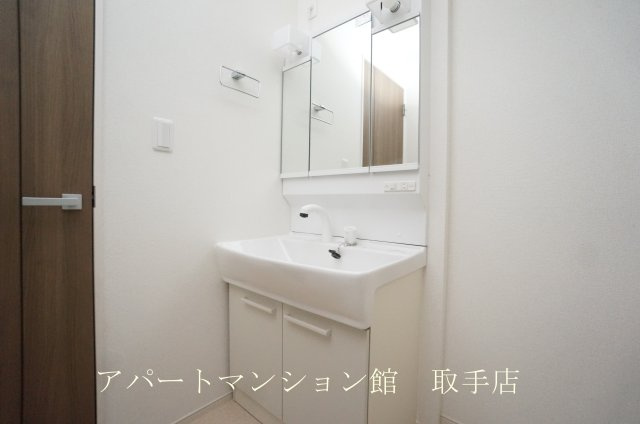 モデルノⅢの独立洗面台