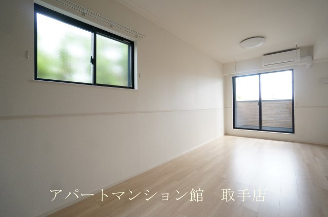 モデルノⅢの居間・リビング