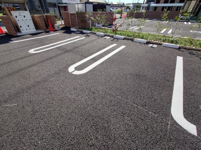 モデルノⅣの駐車場