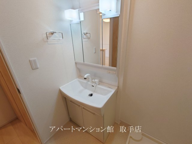 モデルノⅣの独立洗面台