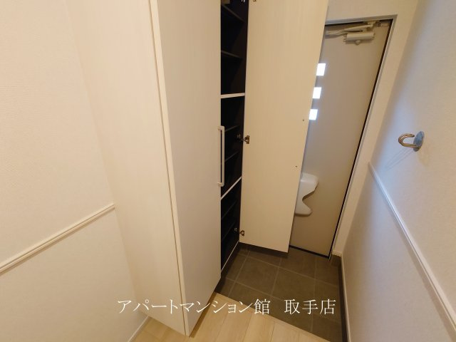 モデルノⅣの玄関