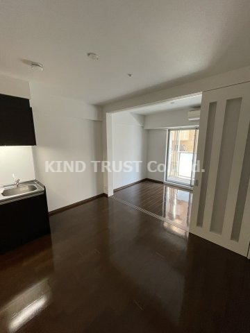 松ヶ枝町プライマリーワンの居間・リビング|おしゃれなリビングです