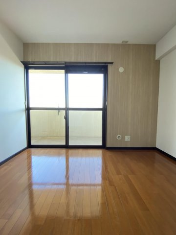 QM壱番館の洋室|きれいな洋室です※同タイプのお部屋になります。