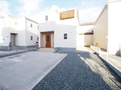 【外観】 | Livele Garden.S　保原町旭町　2号棟 | モダンな佇まいの外観です♪