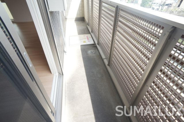 熊本市中央区内坪井町のアパートのバルコニー