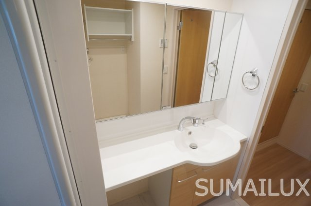 熊本市中央区内坪井町のアパートの独立洗面台